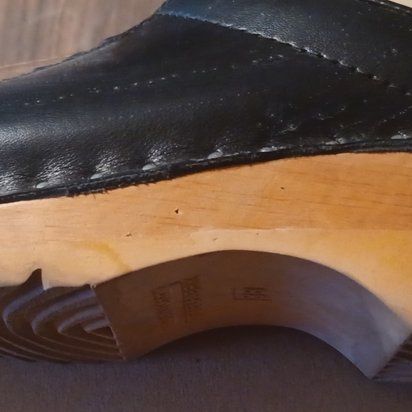 Clogs - Picture 8 of 14